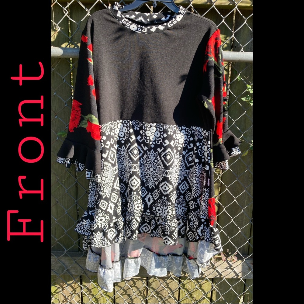 Custom made 😜 been worn only twice. It’s made from an XL Lilly Anna pattern😊